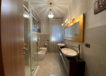Bagno - Appartamento viale Padre Gian Battista Aguggiari, Varese - foto 44