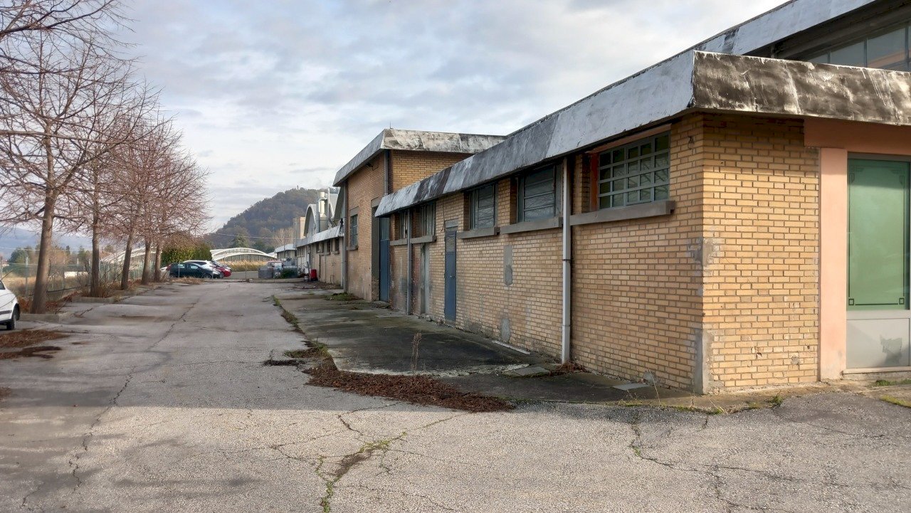 20231212_103607.jpg - Locale Commerciale Via Rancole 68, San Leo - foto 2