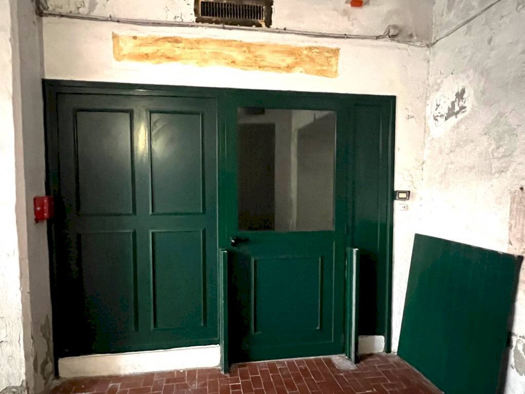 Warehouse via Felice Gazzolo, Genova - photo 3