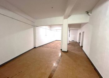 Magazzino via Felice Gazzolo, Genova - foto 4