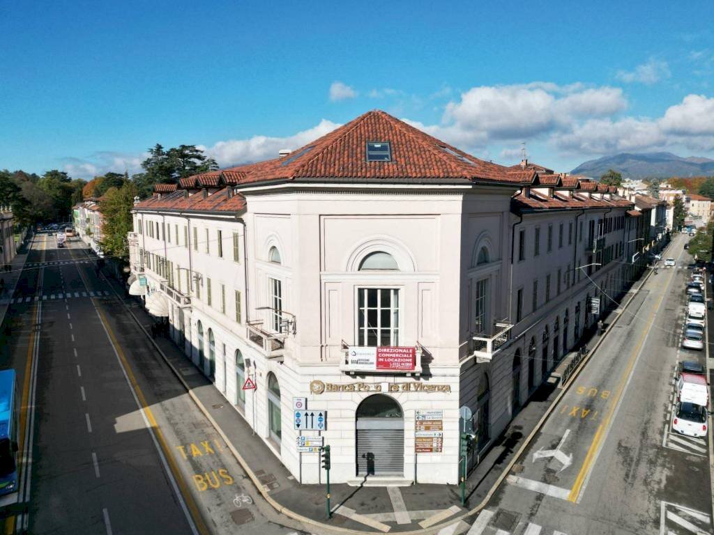 Zona - Office via Luigi Sacco, 2, Varese - photo 1