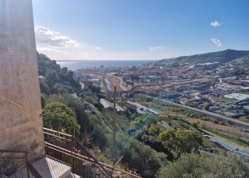 20231125_113907.jpg - Porzione di casa Strada Castellaro, Taggia - foto 11