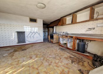 20231125_114004.jpg - Porzione di casa Strada Castellaro, Taggia - foto 15