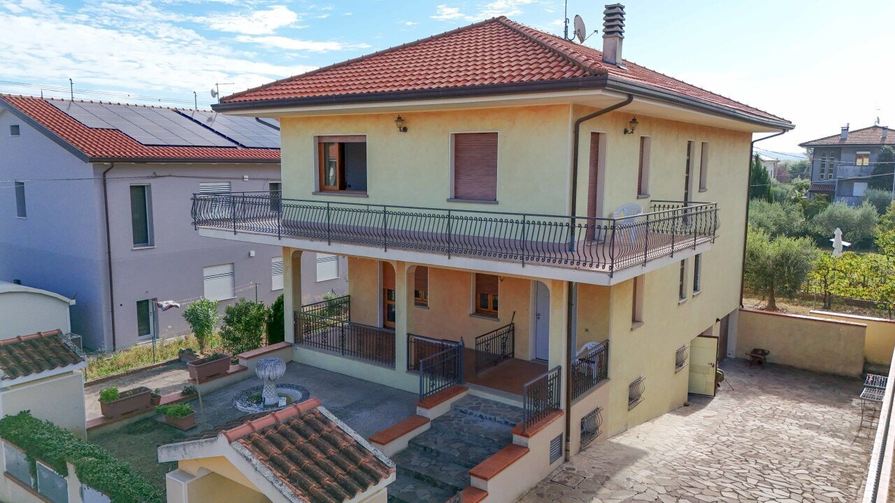 DJI_20251009102539_0007_D.jpg - Porzione di casa Via Misano 3, Santarcangelo di Romagna - foto 1