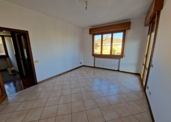 20231125_091740.jpg - Porzione di casa Via Misano 3, Santarcangelo di Romagna - foto 3