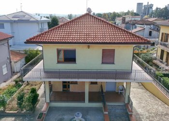 DJI_20251009102552_0008_D.jpg - Porzione di casa Via Misano 3, Santarcangelo di Romagna - foto 2