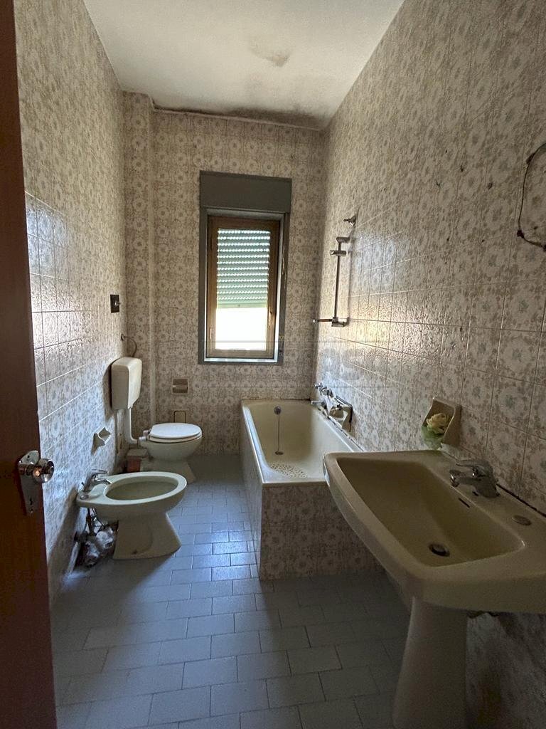 Immagine WhatsApp 2023-12-13 ore 18.23.59_39c0d9f1 - Four-room apartment via tricomi 5, Caltanissetta - photo 2