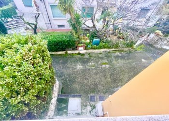 IMG_0347.JPG - Quadrilocale Camaiore - foto 2