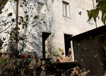 0c101c56-f19d-4d30-b373-597b22858774.jpeg - Portion of a house Seravezza - photo 28