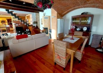 Zona pranzo - Rustic via Lisdero, 31, Bagnolo Piemonte - photo 14