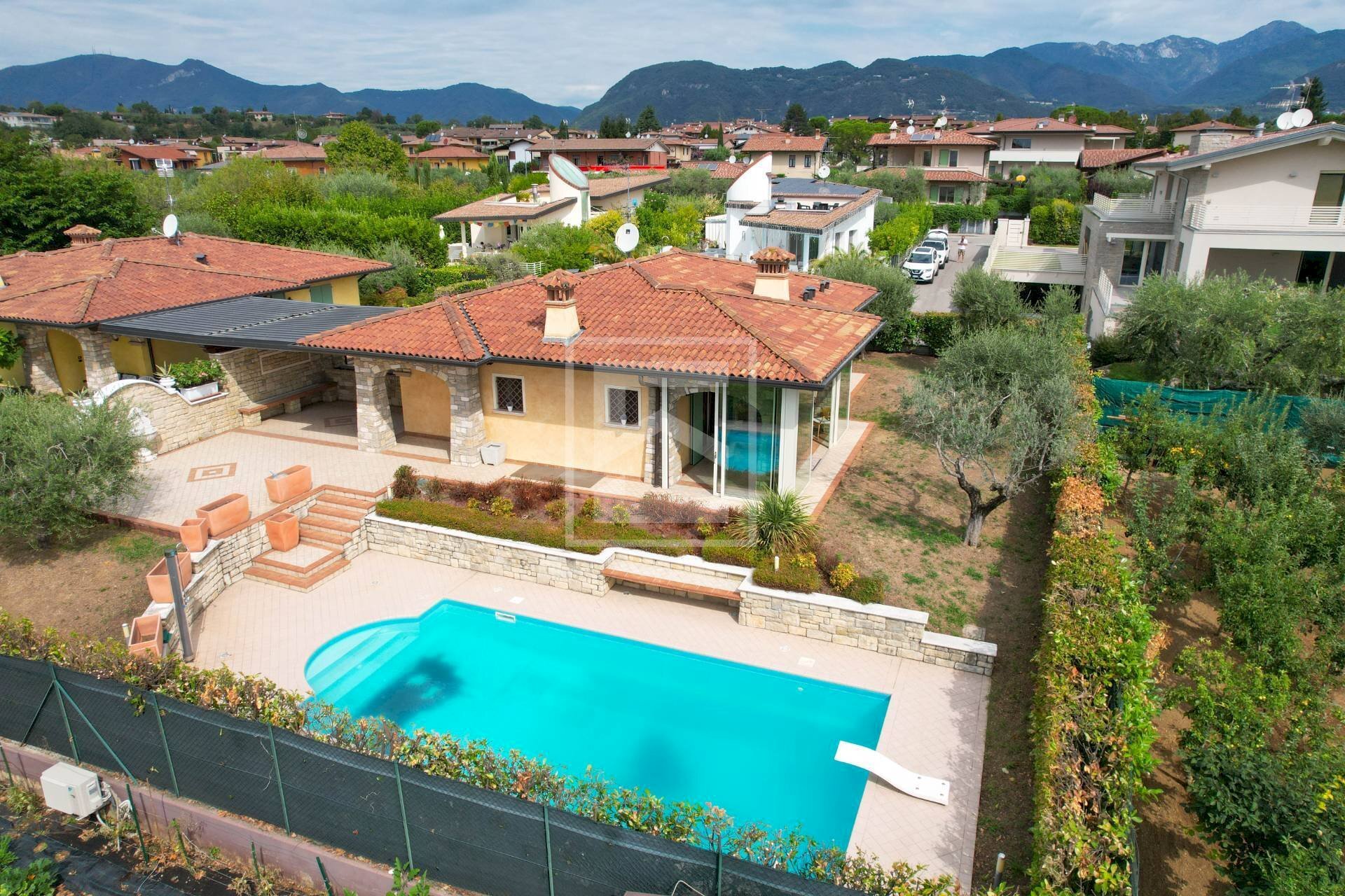 Villa via Pozze, San Felice del Benaco - photo 1