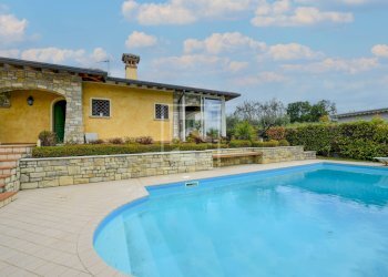 Villa via Pozze, San Felice del Benaco - photo 2