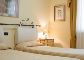 Trilocale via commissario palatucci, Desenzano del Garda - foto 9