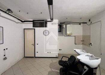 Locale Commerciale via Duomo, Salò - foto 5