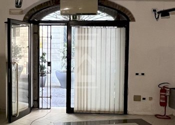 Locale Commerciale via Duomo, Salò - foto 7