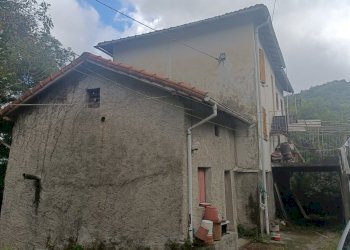 IMG20231021093922.jpg - Casa indipendente Via Calcinara di Torbi 19, Ceranesi - foto 1