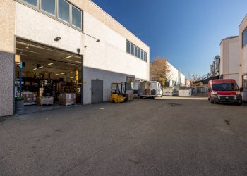 Capannone Via Giovanni Battista Feroggio, Torino - foto 1