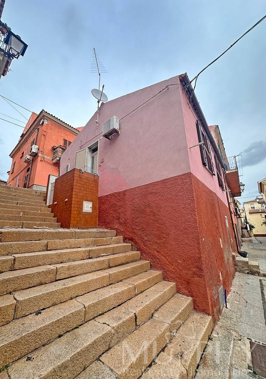 Casa indipendente Via Montebello, La Maddalena - foto 2