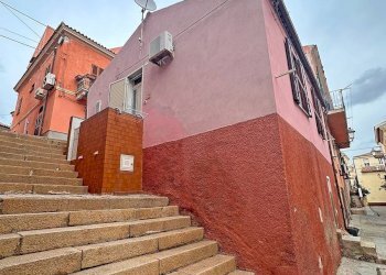 Casa indipendente Via Montebello, La Maddalena - foto 2