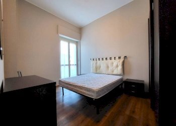 Camera da letto - Bilocale corso Nizza, 73, Cuneo (zona Donatello) - foto 18
