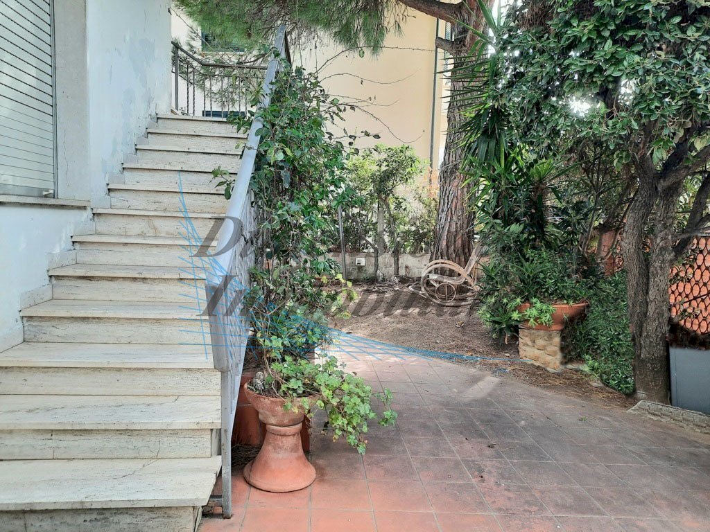 28437.jpg - Appartamento Viale della Repubblica, Cecina - foto 1