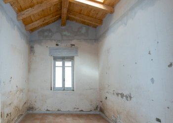 Camera da letto (1).jpg - Villa Quartucciu - photo 11
