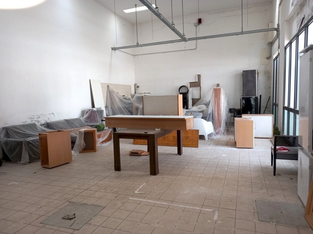 Capannone Verucchio - foto 1