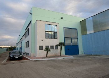 Capannone SP48, Taranto - foto 1