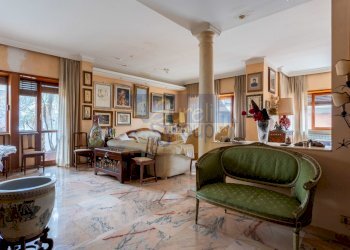 Salone triplo - Appartamento Via Giacomo Costamagna, Roma - foto 5