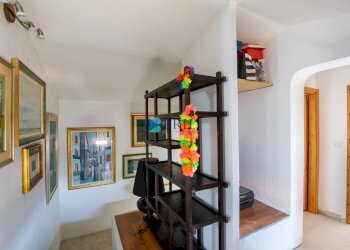 SCALA  - Terratetto - Terracielo via Nazionale 59 Luras, Luras - foto 16