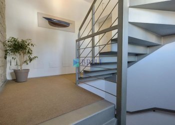 PARTICOLARE SCALA - Villa VIA SAN SIMPLICIO, Olbia - foto 43