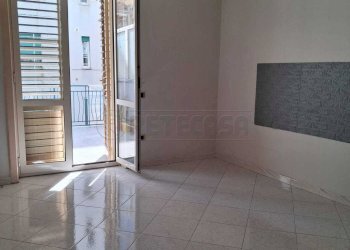 WhatsApp Image 2026-02-23 at 17.21.23 (1).jpeg - Trilocale Via Salvatore Calenda 90, Salerno - foto 12