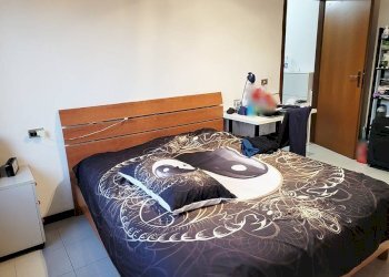 Camera da letto - Quadrilocale Bologna (zona Bolognina) - foto 12