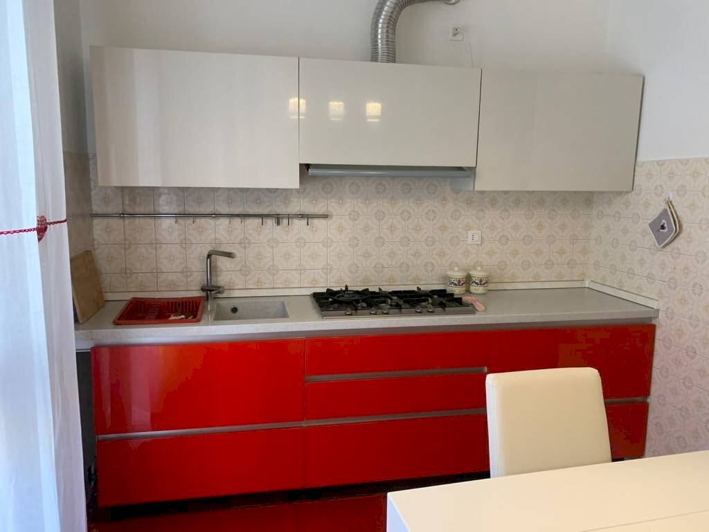 Cucina - Appartamento via Niccolò Machiavelli, Asti - foto 1