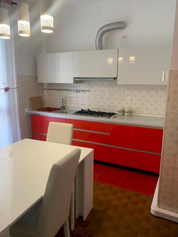 Cucina - Appartamento via Niccolò Machiavelli, Asti - foto 2