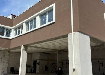 Facciata - Negozio viale dei Platani, Cercola - foto 14