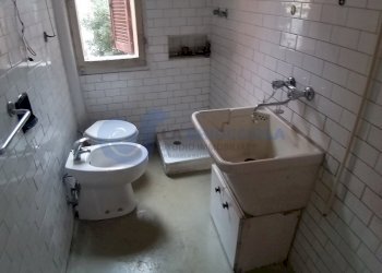 bagno - Three-room apartment Via M. de Maria, Bologna - photo 9