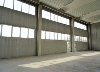 DSC08762.JPG - Locale Commerciale Senigallia - foto 4