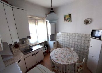 cucina - Trilocale Andora - foto 5