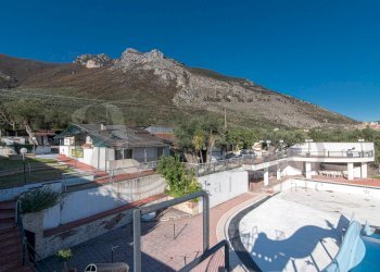 Hotel - Accommodation facility Strada Comunale Le Noci, Venafro - photo 13