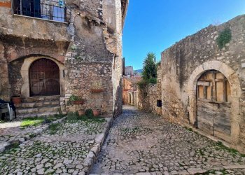 Stabile - Palazzo Via Sotto Il Forte, Sermoneta - foto 3