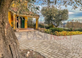 9BC9E456-E8EB-4A67-B1ED-0D398E44452E.jpeg - Casa indipendente San Marcello - foto 2