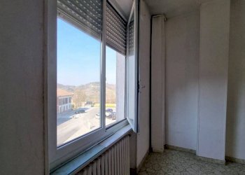 Quadrilocale piazza Unione Europea, Mombercelli - foto 4