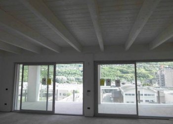 Interno non residenziale - Attico via Tonale, 5, Sondrio - foto 13