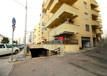 Garage - Parcheggio Via Delle Resistenza, Martina Franca - foto 1