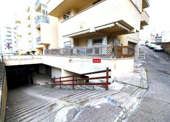 Garage - Parcheggio Via Delle Resistenza, Martina Franca - foto 2