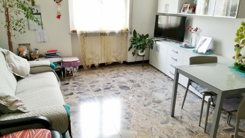 Two-room apartment CORSO VITTORIO VENETO, Savona (neighborhood Centro) - photo 1