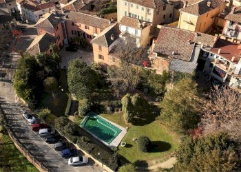 Casa indipendente via Demaria, Neive - foto 2