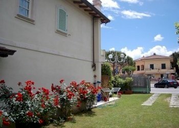 PHOTO-2022-12-24-06-58-19.jpg - Villa Montignoso - foto 29