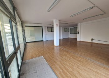 dettagli - Locale Commerciale Via Assisi 47, Perugia - foto 3